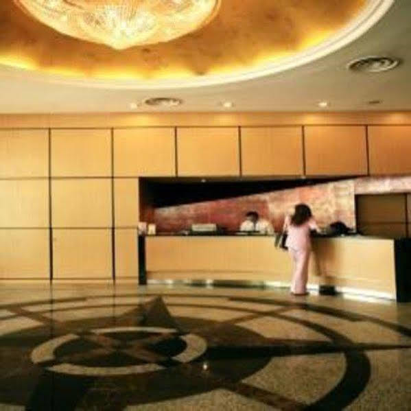 V Bencoolen 4* Singapur