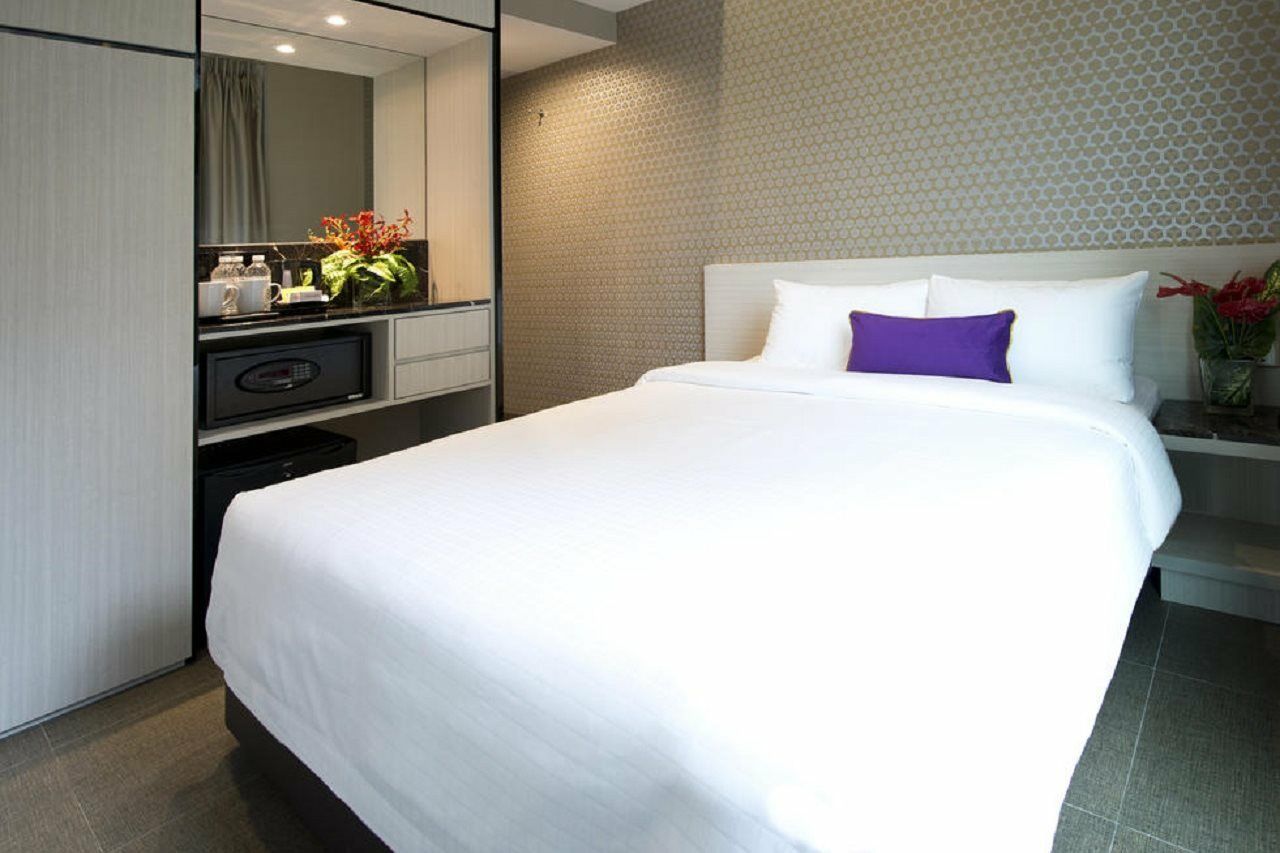 V Bencoolen 4* Singapur